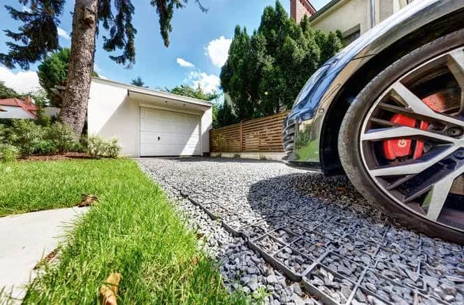 Jak zrobić podjazd ze żwiru - proste kroki, które zaoszczędzą czas