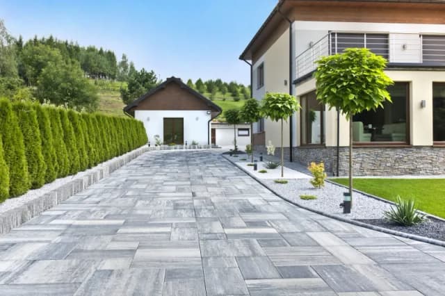 Najtańsze materiały na podjazd – oszczędzaj na budowie!