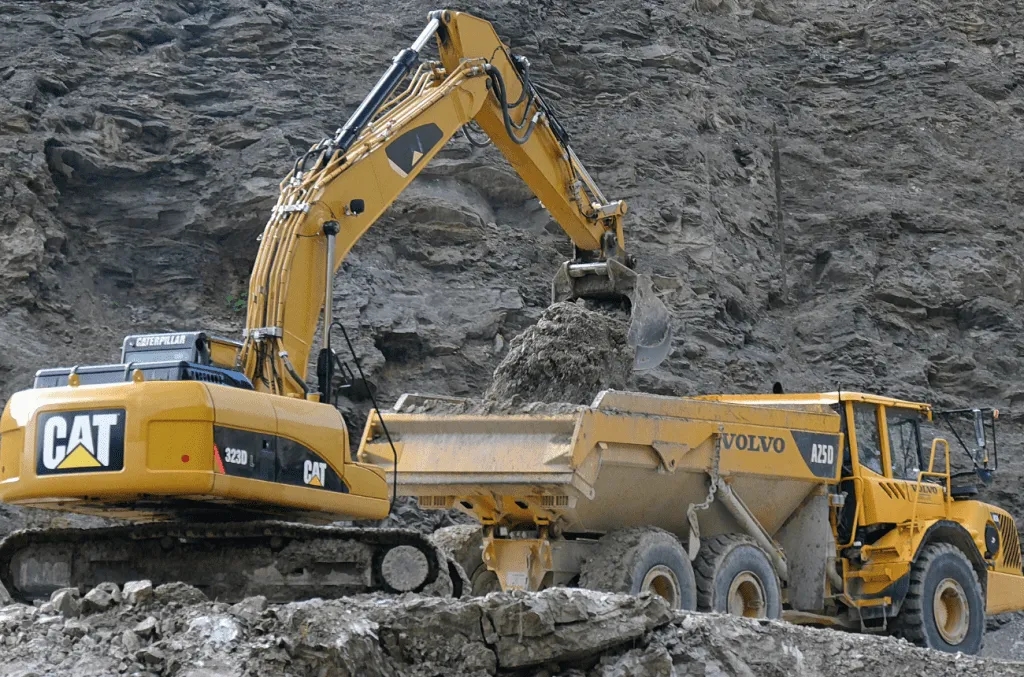 Ile zarabia operator koparki? Fakty o wynagrodzeniach w Polsce