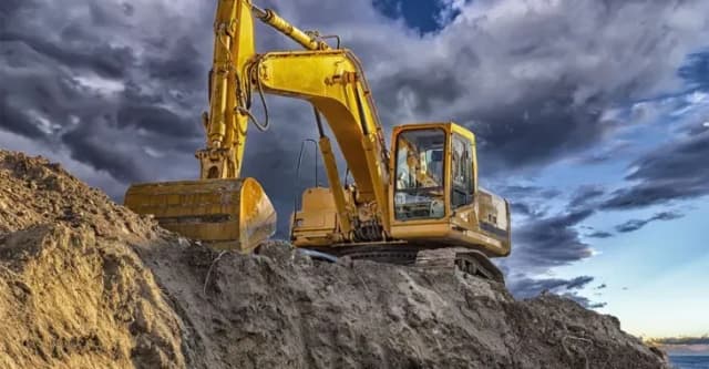 Ile pali koparko ładowarka JCB 3CX? Sprawdź, jak zaoszczędzić na paliwie