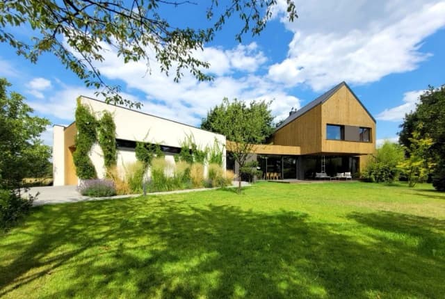 Jakie obrzeża na podjazd wybrać, aby uniknąć kosztownych błędów?