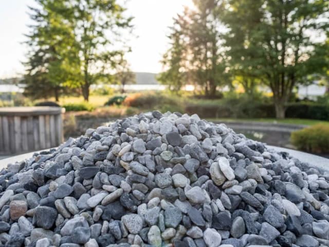 Jaką frakcję żwiru do drenażu wybrać, aby uniknąć problemów?