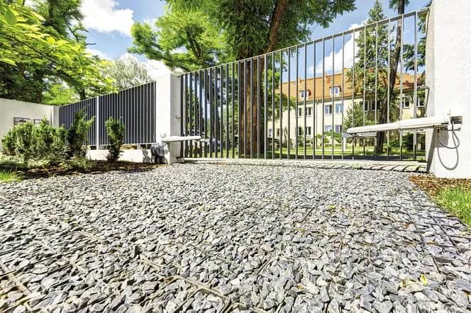 Jak zrobić podjazd z kamienia - proste kroki i ważne wskazówki