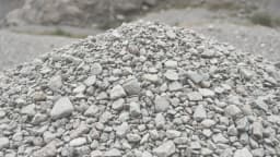 Jaką wagę ma 1 m³ kruszywa 0-31,5 mm? Zaskakujące różnice!